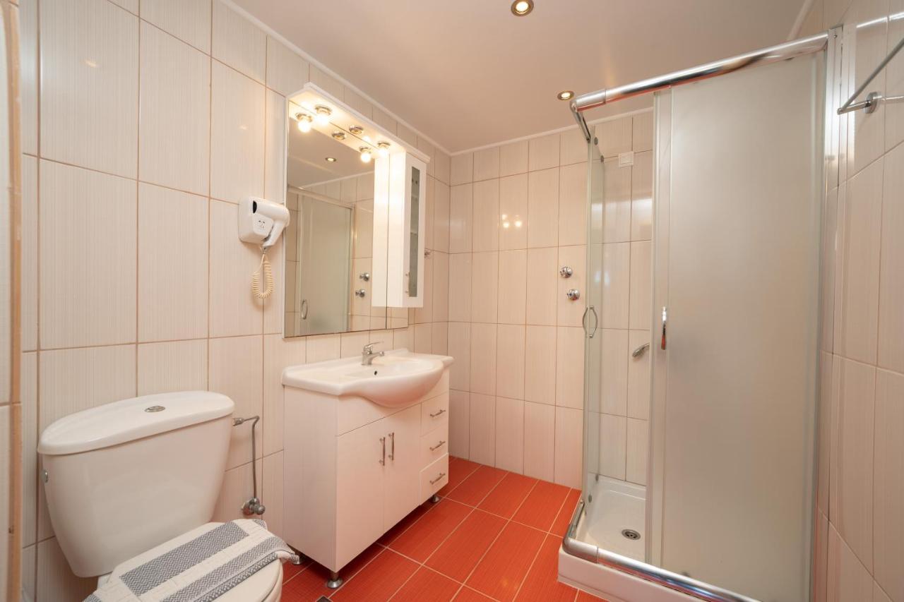 Lorenzo House Apartments Ласи Екстериор снимка