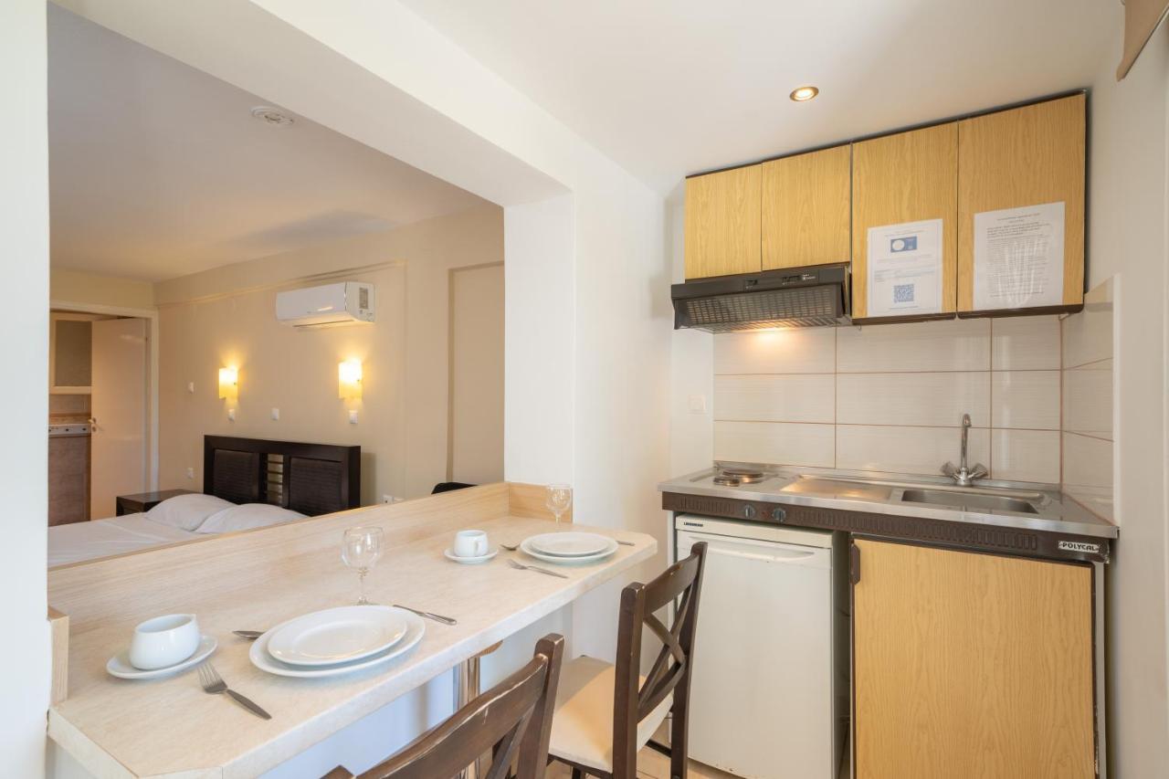 Lorenzo House Apartments Ласи Екстериор снимка