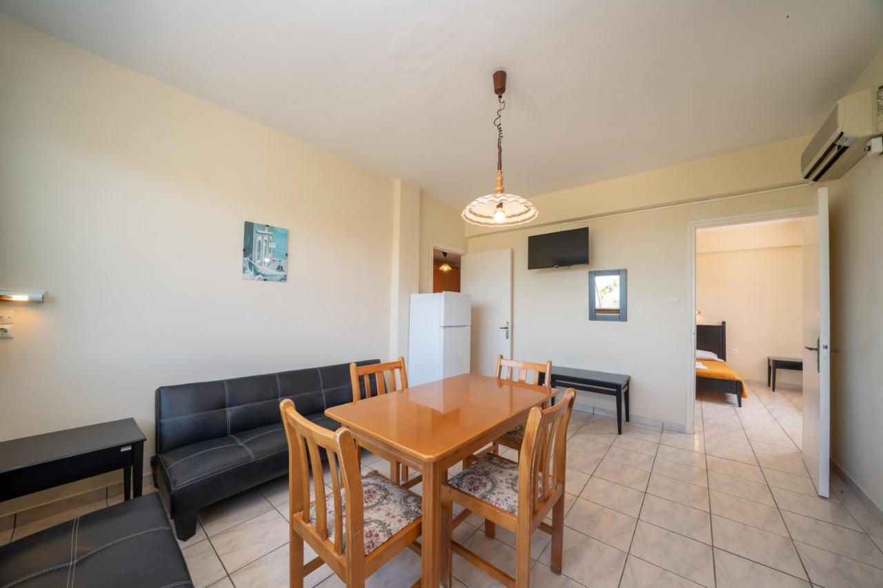 Lorenzo House Apartments Ласи Екстериор снимка